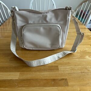 Itzy Ritzy Belong Cargo Caddy Cream